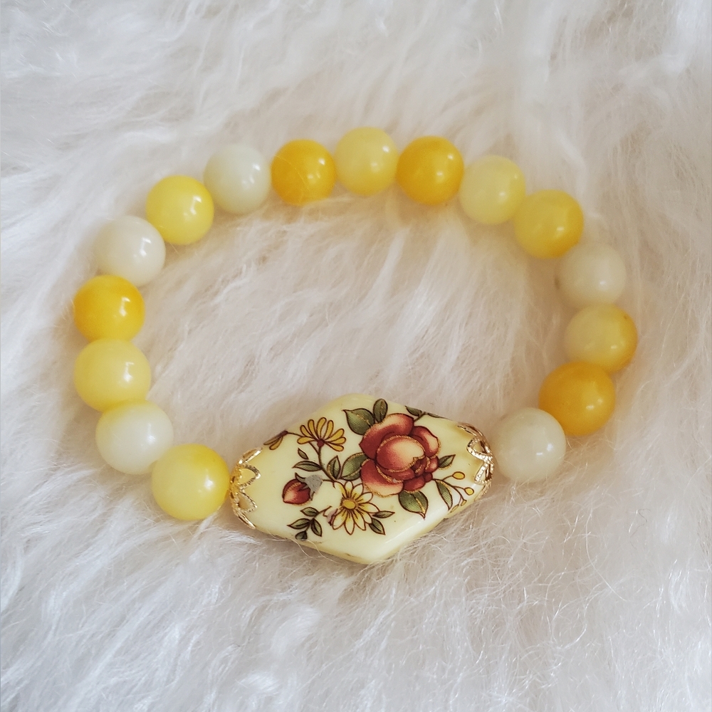 💛Handmade by Moi, Springtime Bodhi Bead all Natural & Floral Bracelet **NEW